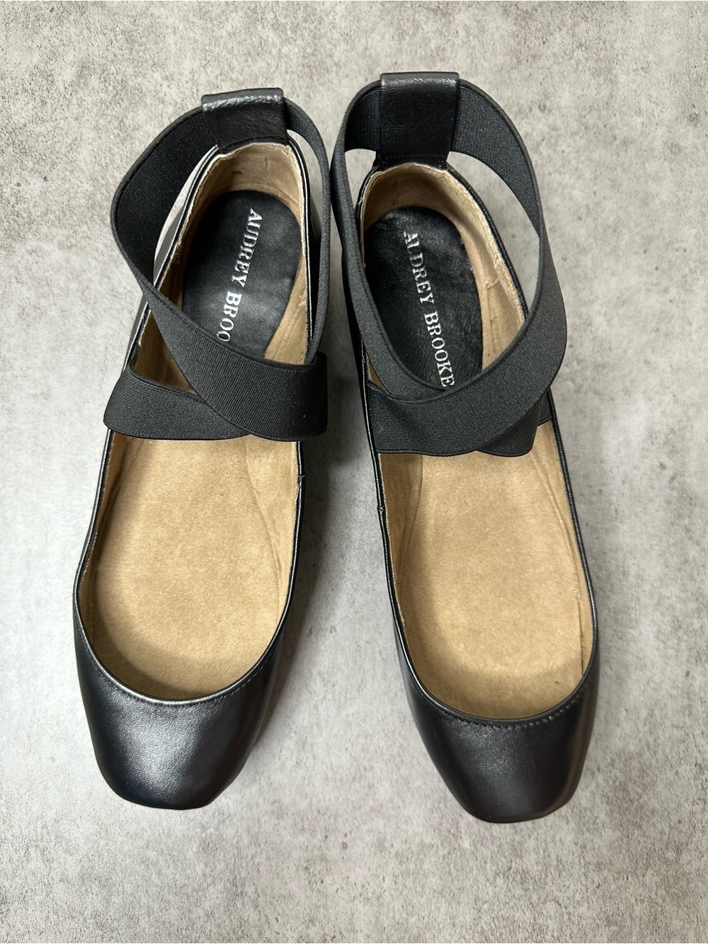Audrey Brooke Pierre Black Ballet Flats Size 8.5M NIB